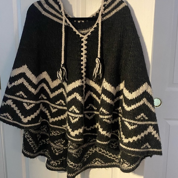 Sweaters - Black and Cream Knit Poncho Sweater